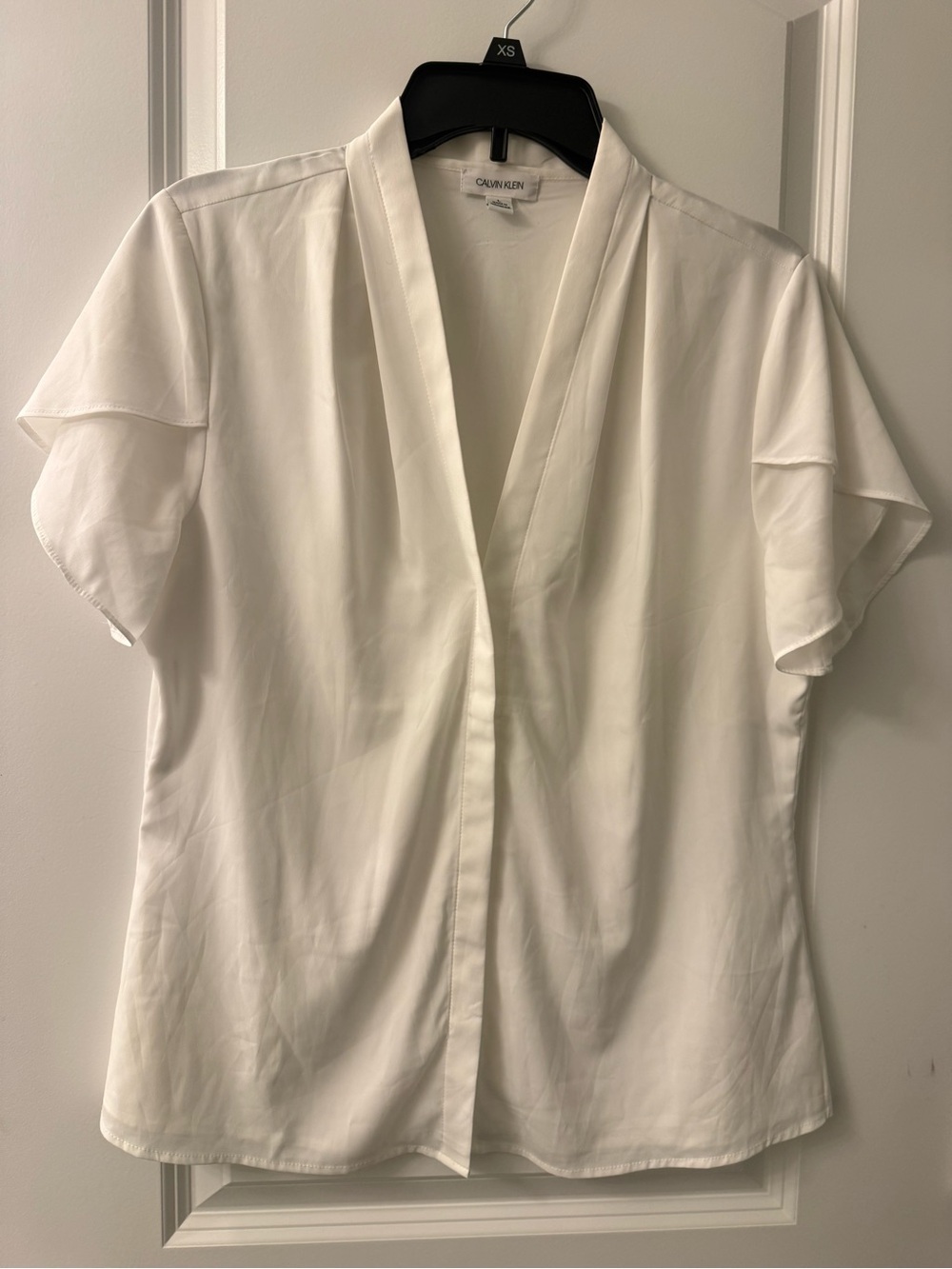 Calvin Klein Ivory V-Neck Flutter Sleeve Blouse